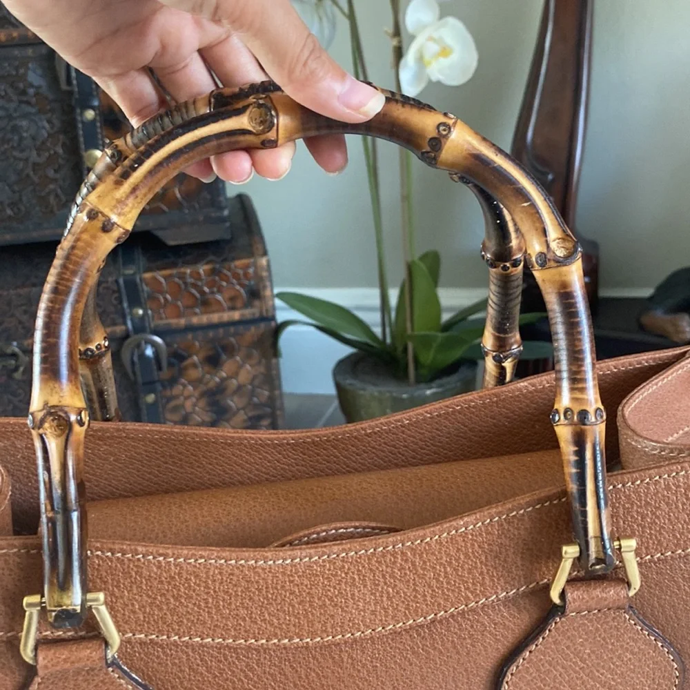 💯% authentic vintage gucci diana bamboo bag